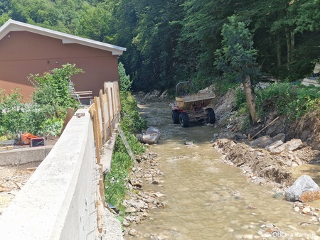 Sanacijska obnova vodotokov in hudournikov po poplavah  (10)